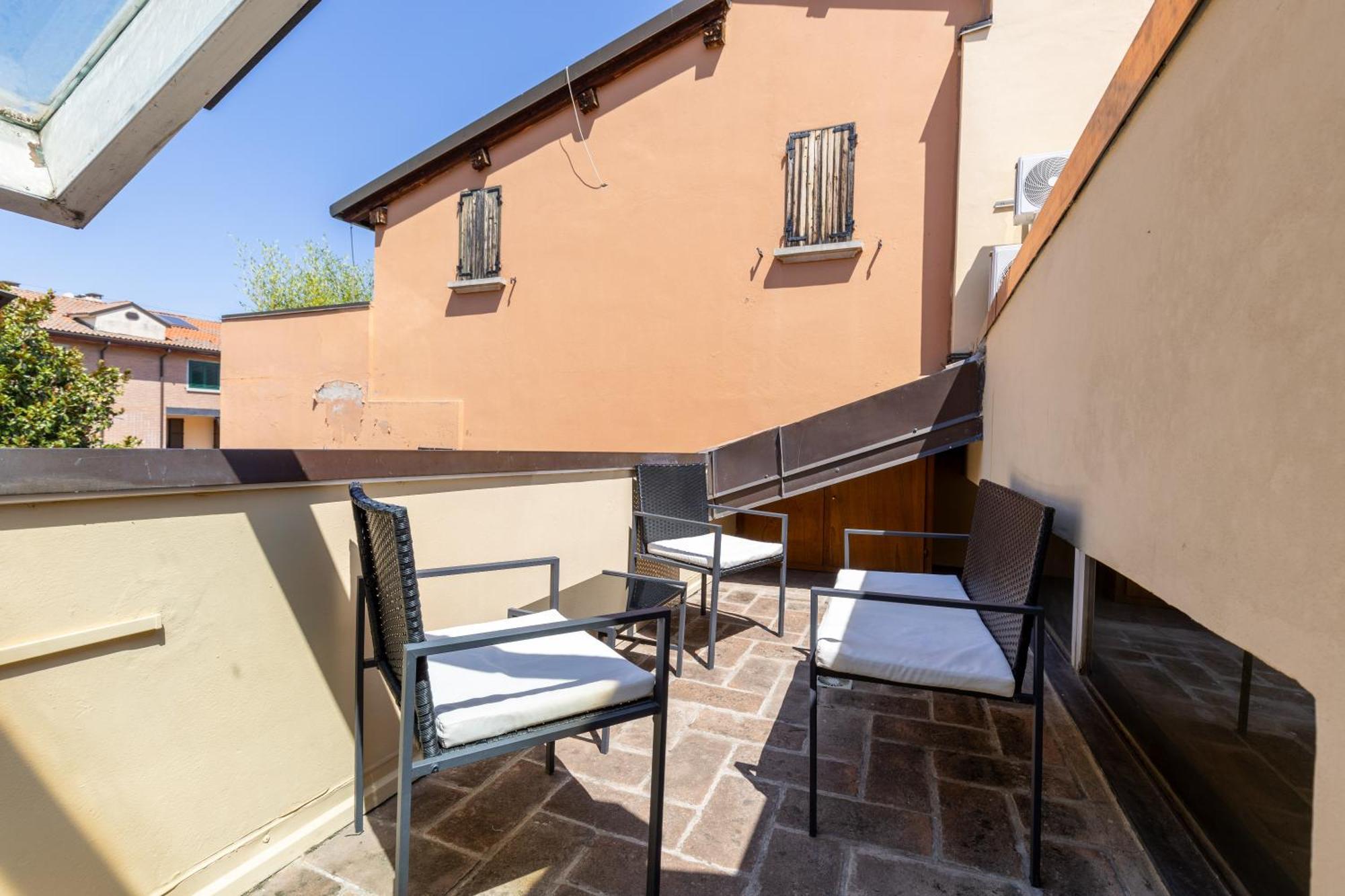 Appartement Frassinago Suites-bolognarooms