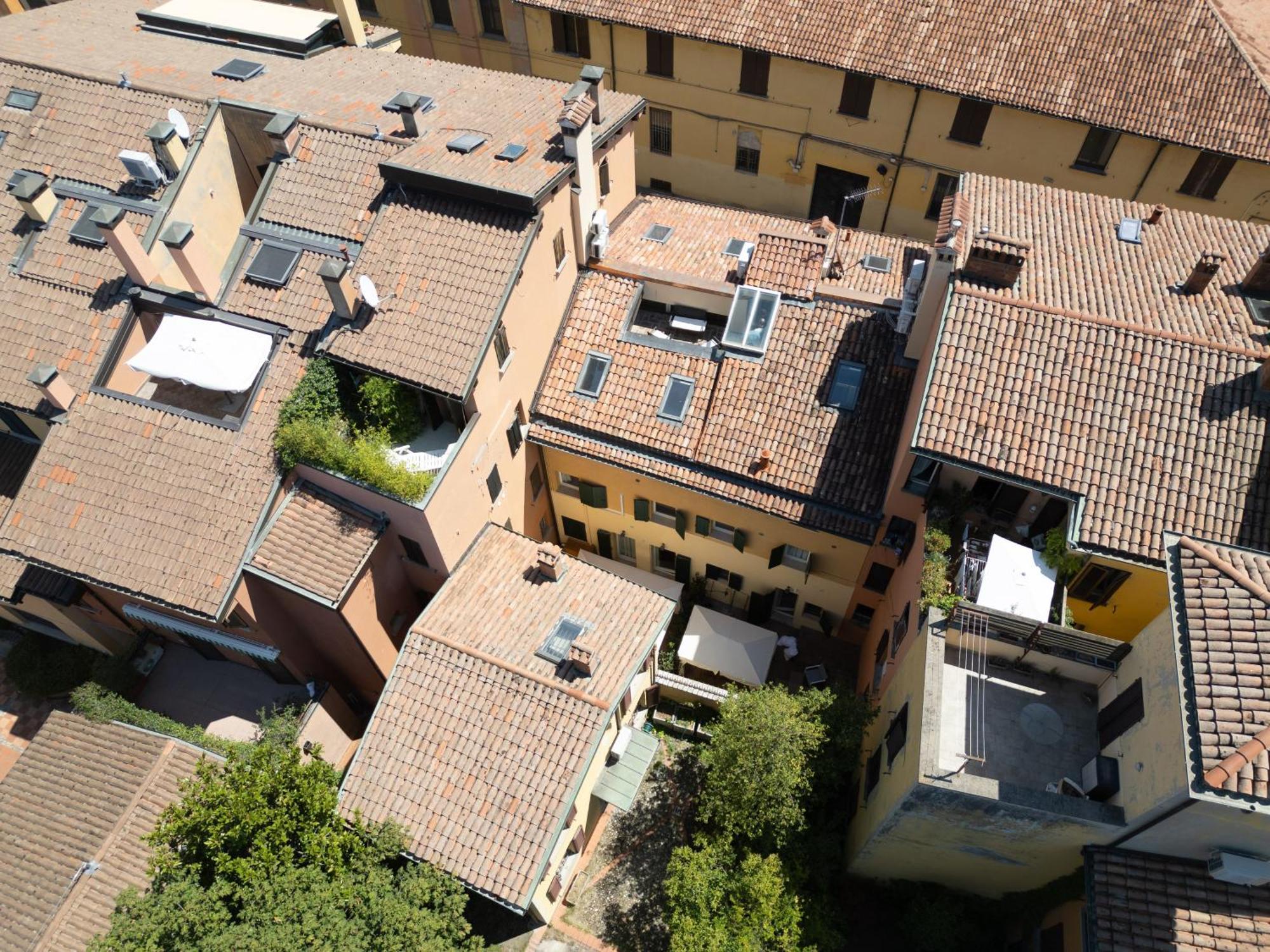 Frassinago Deluxe Suites-bolognarooms