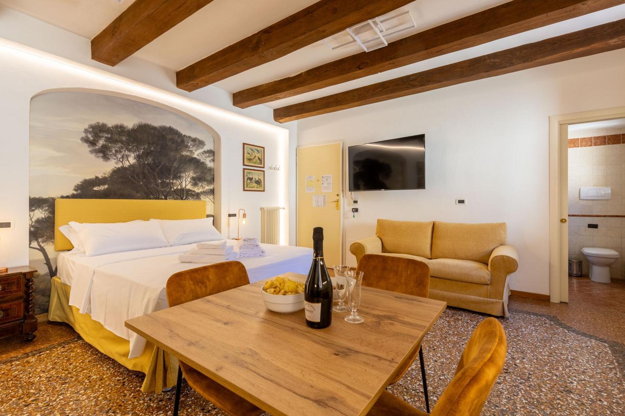Frassinago Deluxe Suites-bolognarooms