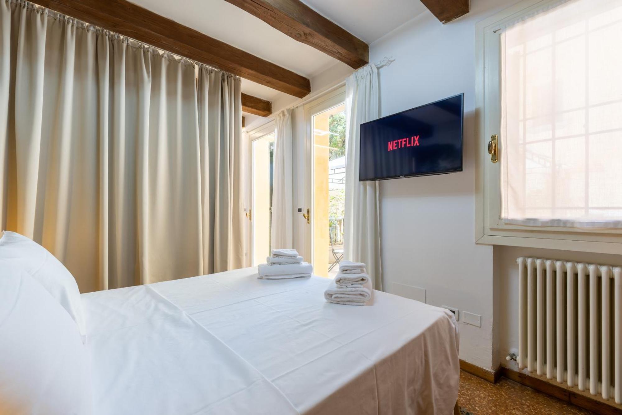 Frassinago Deluxe Suites-bolognarooms Bolonha