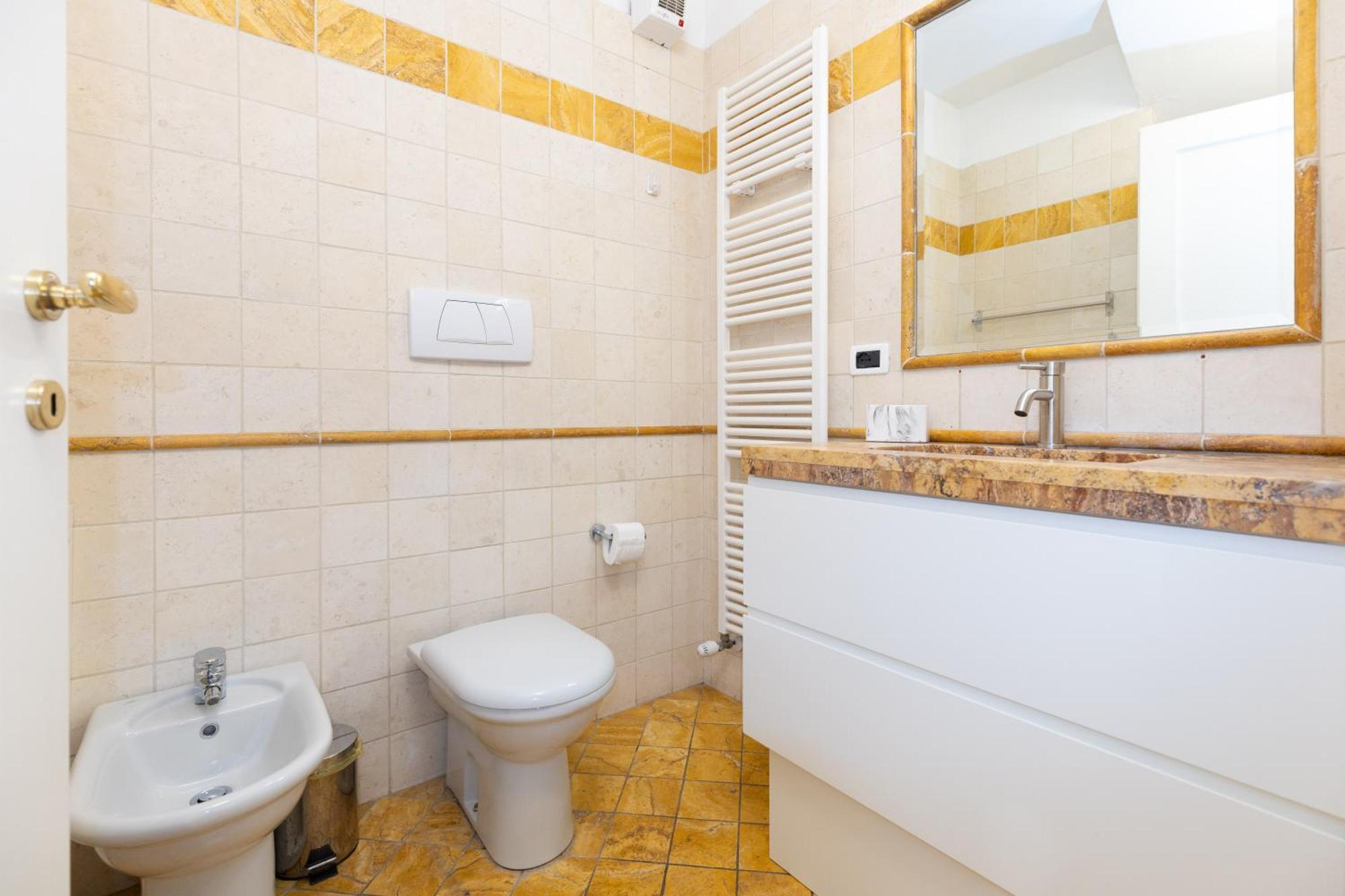 Frassinago Deluxe Suites-bolognarooms