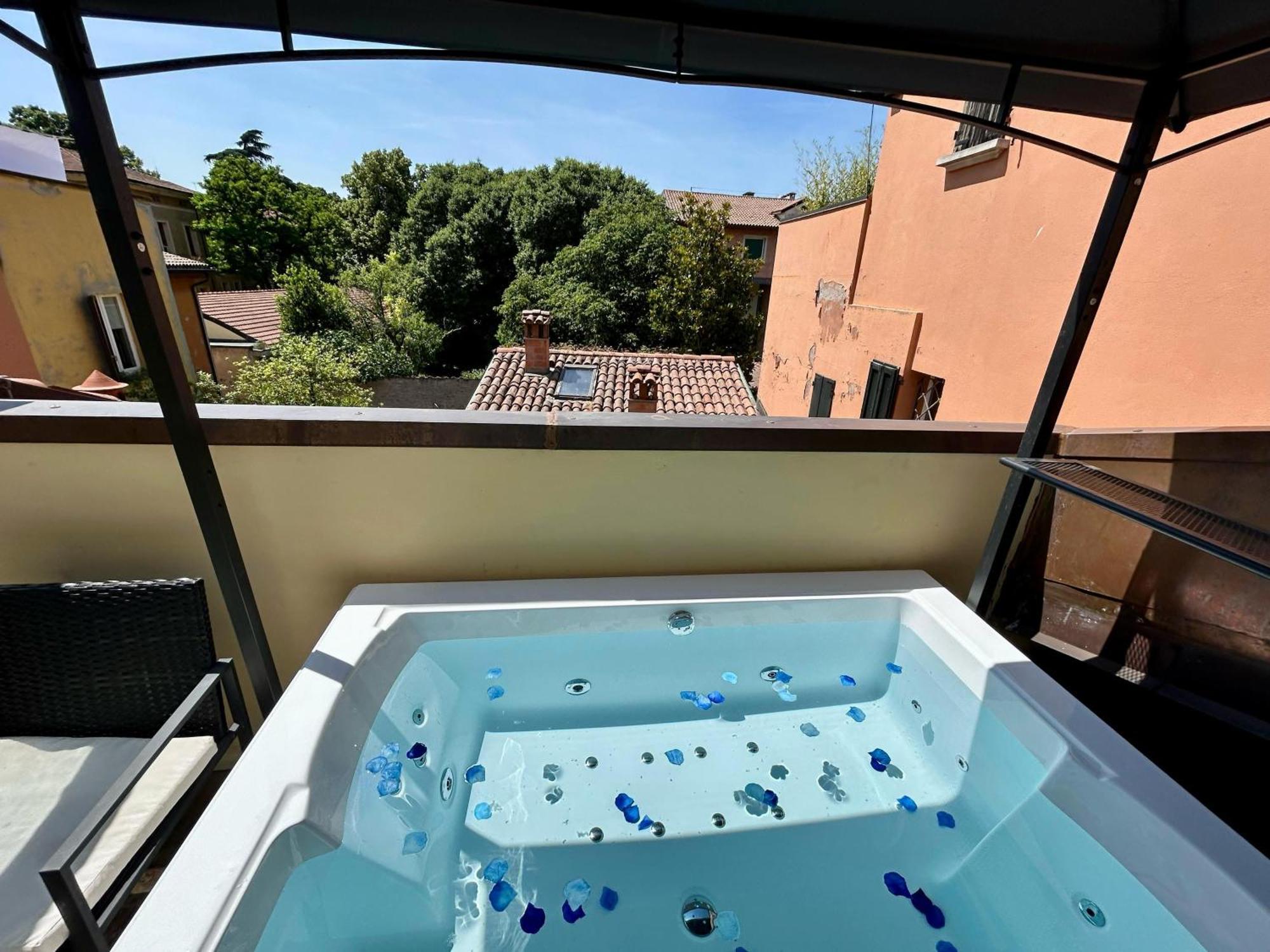 Frassinago Deluxe Suites-bolognarooms * Bolonia